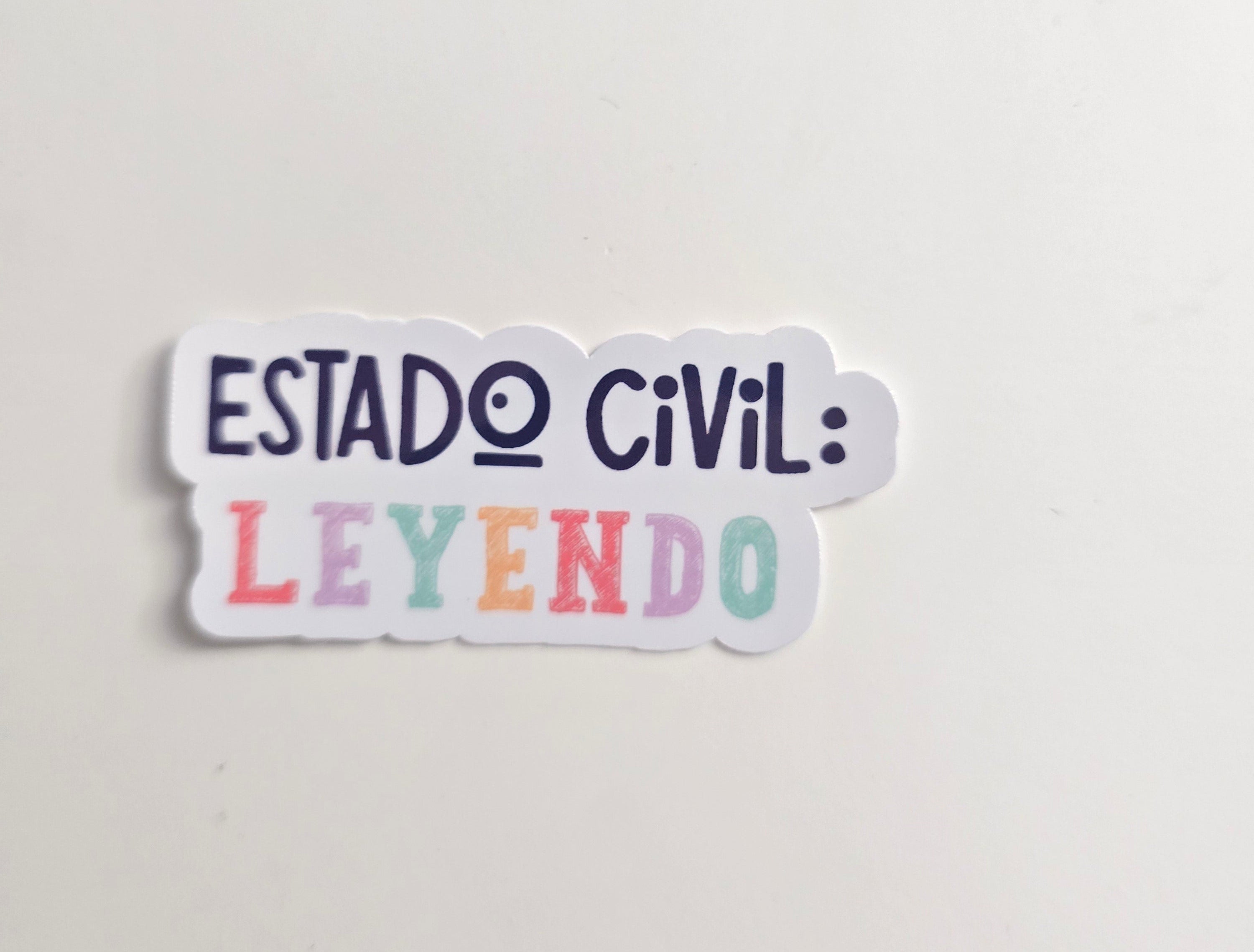 Sticker Bookish "Estado Civil: Leyendo"